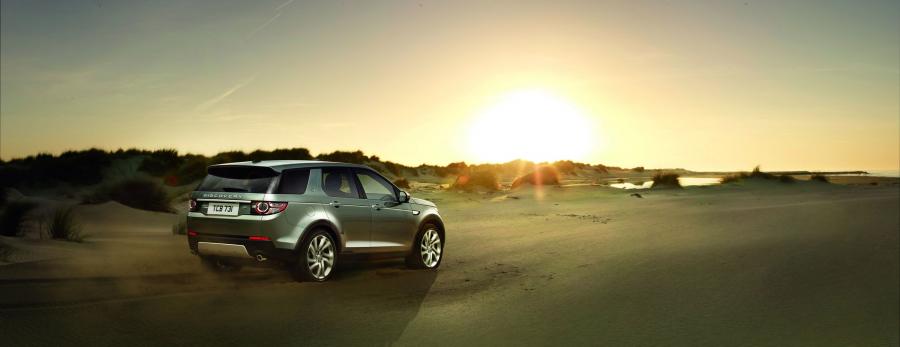  Land Rover Discovery Sport HSE Luxury 2015 года  (фото 16 из 62)
